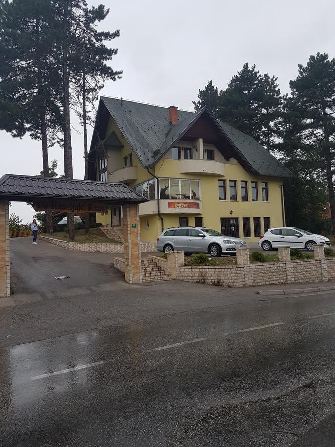 Restoran&Motel And Apartmants Lovacka Prica Tesanj Exteriér fotografie