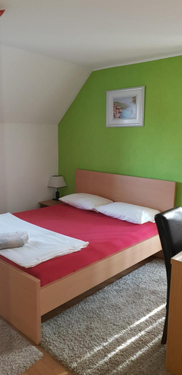 Restoran&Motel And Apartmants Lovacka Prica Tesanj Exteriér fotografie